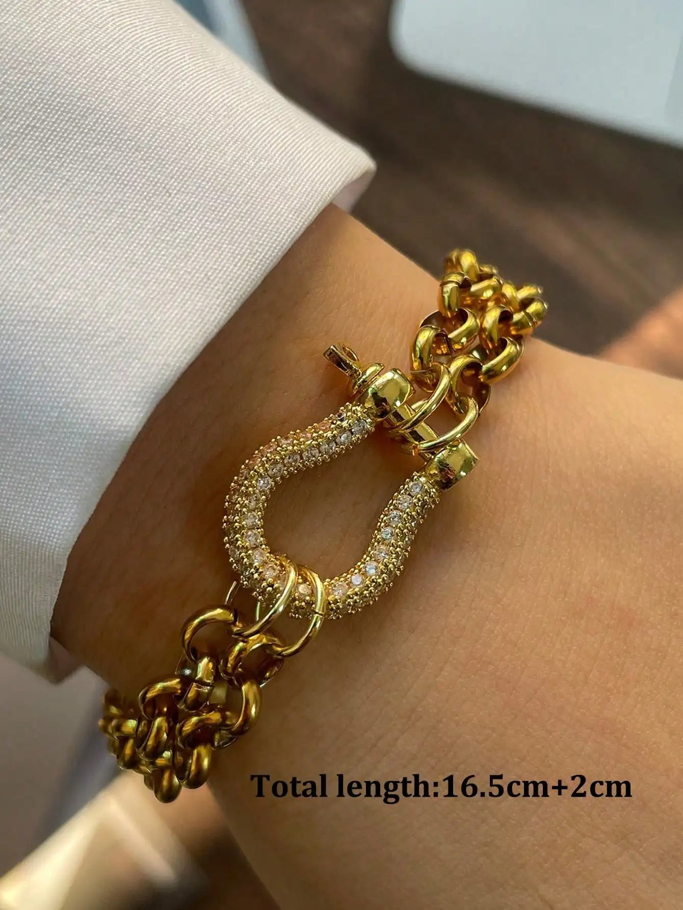 Horseshoe & Chunky Bracelet