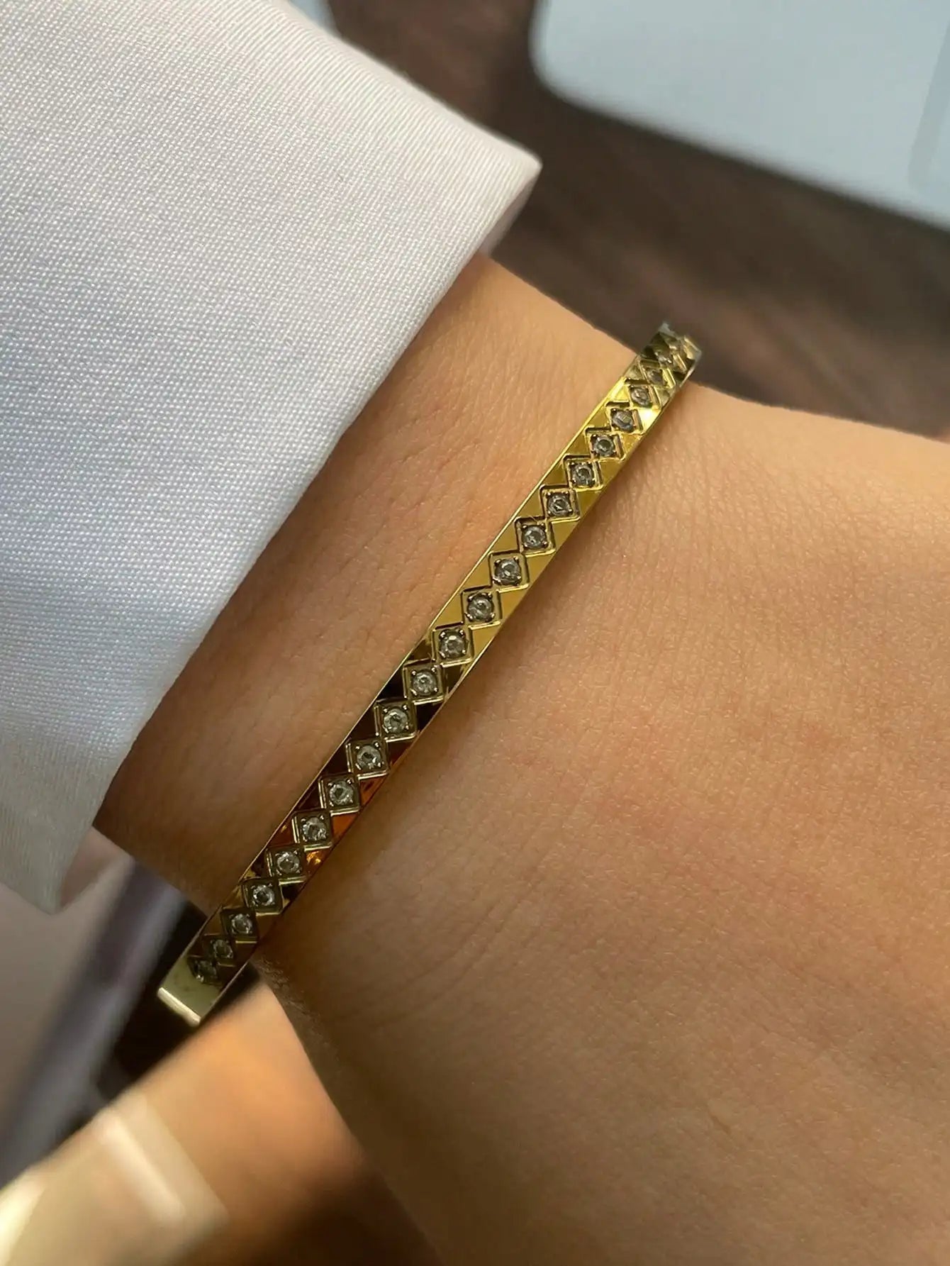 Horseshoe & Chunky Bracelet