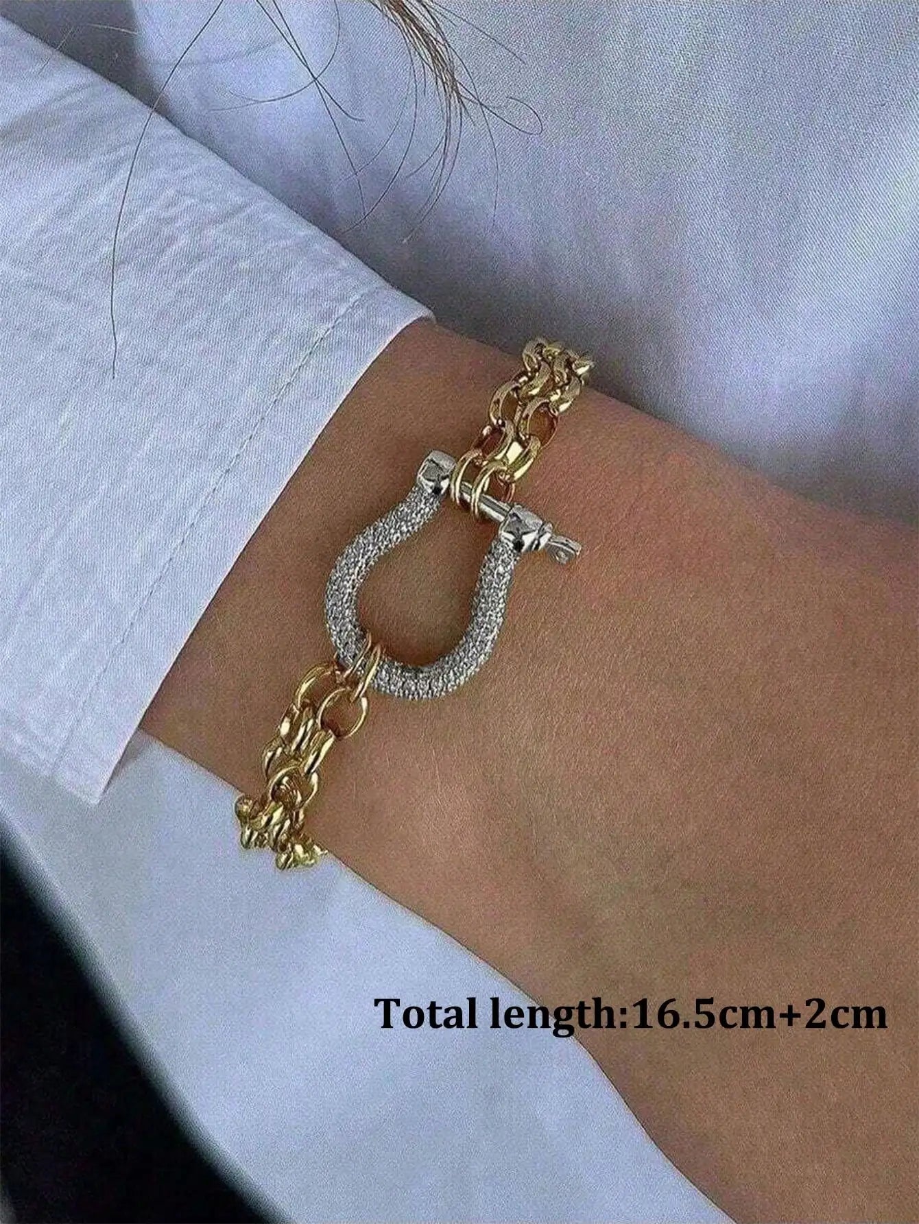 Horseshoe & Chunky Bracelet